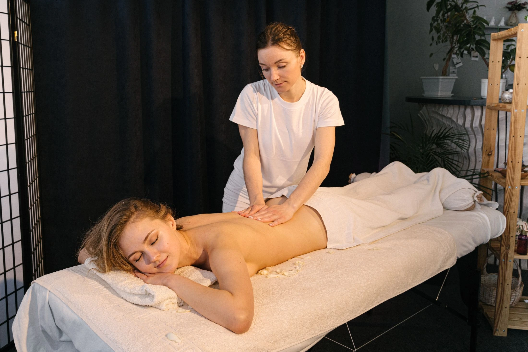 A welcoming day spa treatment room